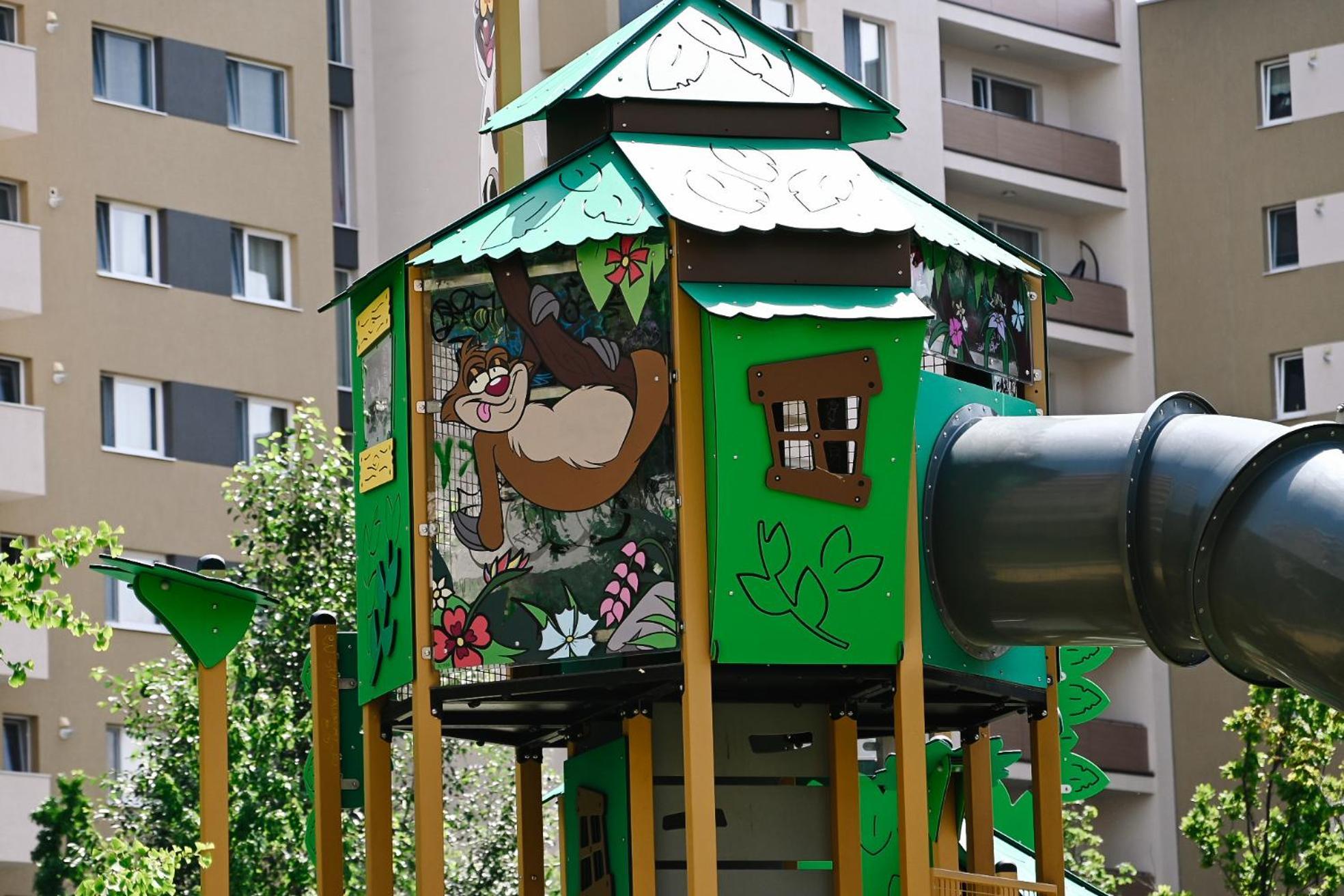 Urban Plaza - Aparthotel Brasov Luaran gambar