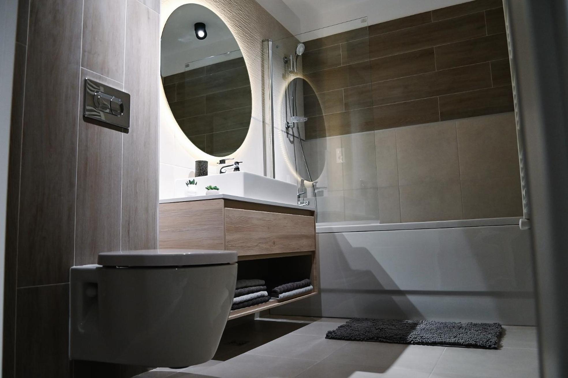 Urban Plaza - Aparthotel Brasov Luaran gambar