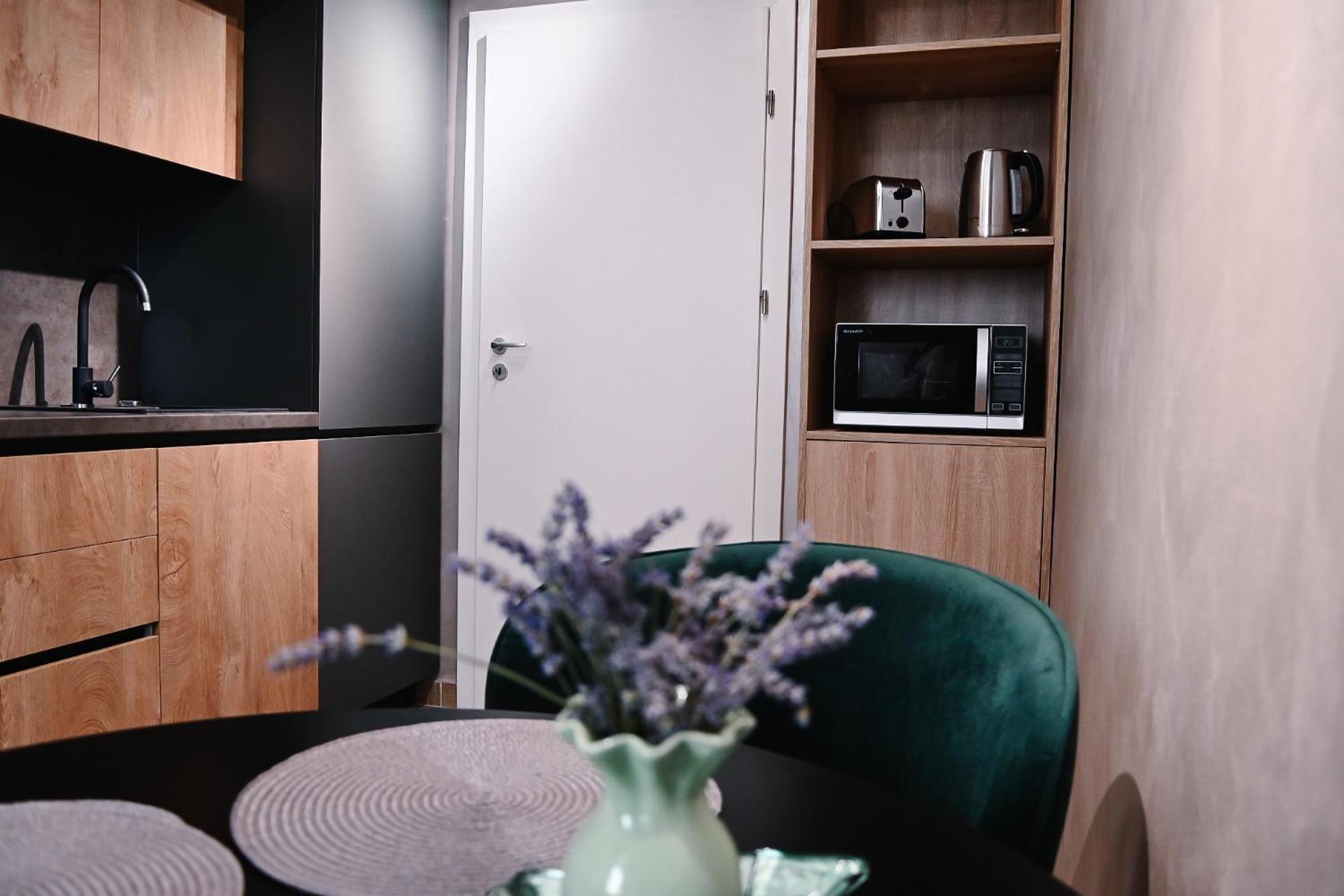 Urban Plaza - Aparthotel Brasov Luaran gambar