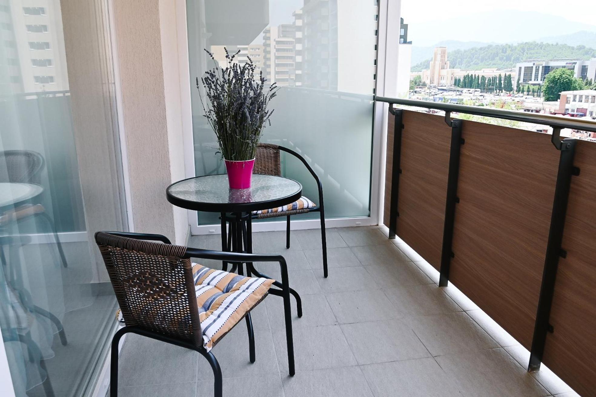 Urban Plaza - Aparthotel Brasov Luaran gambar