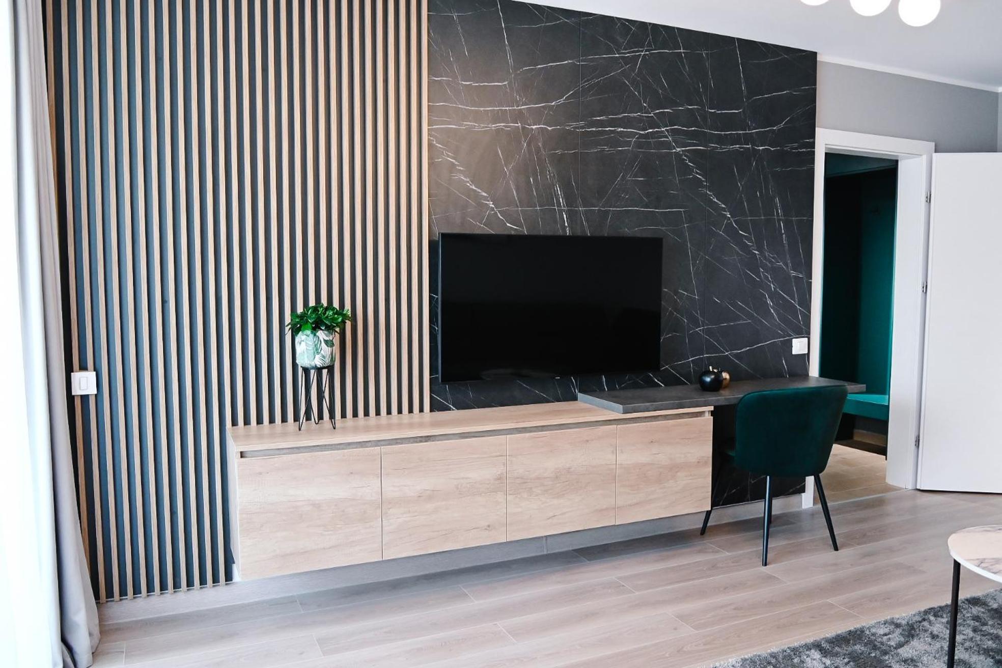 Urban Plaza - Aparthotel Brasov Luaran gambar